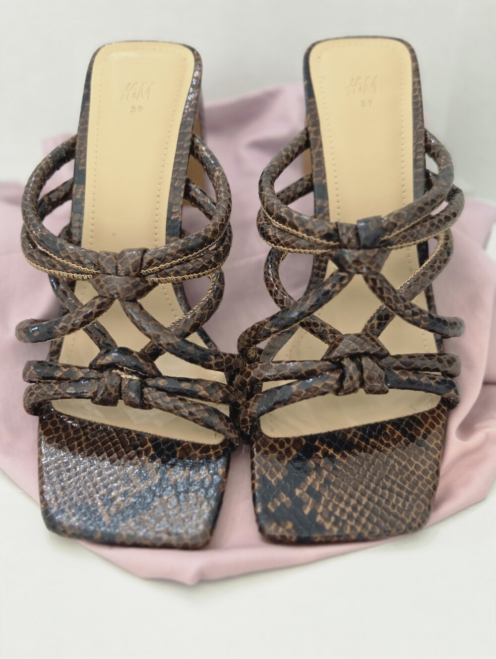 H&M Snakeskin Strappy Square Toe Block Heel Sandals US 8